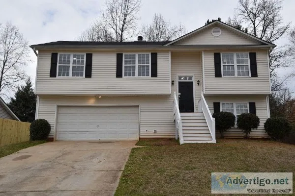 472 Shoal Cir Lawrenceville GA 30046