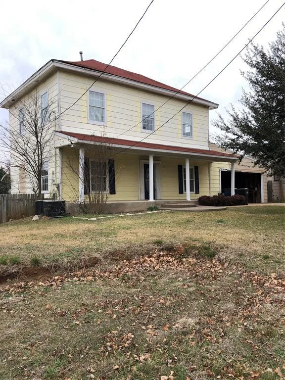 Home for Sale in Denison TX - 431 S Perry Avenue