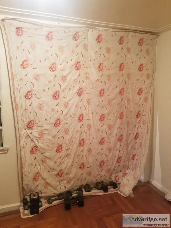 Large livingroom short term read ad
