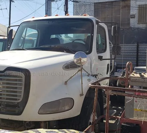 FREIGHTLINER CAB ONLY