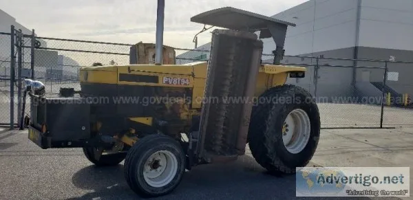 1998 FordNew Holland 6640 Tractor wMower