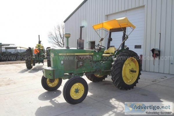 1966 John Deere 2020 Tractor