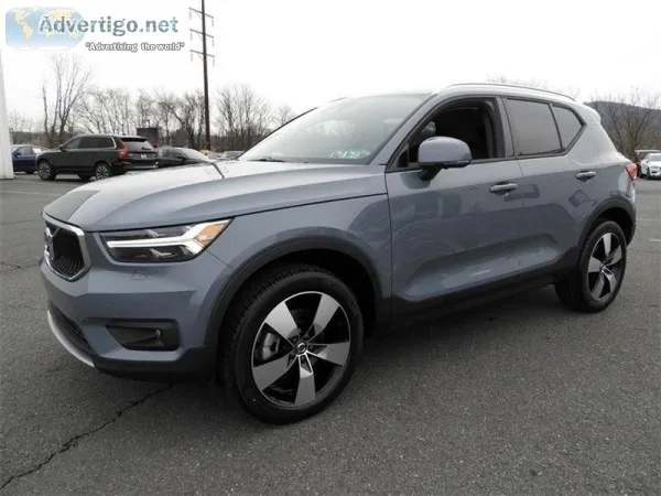 2020 Volvo XC40 Momentum