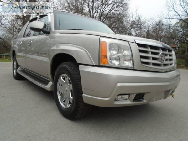 2004 Cadillac Escalade EXT  AWD 4dr Crew Cab