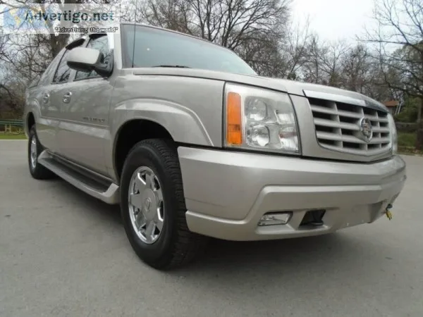 2004 Cadillac Escalade EXT  AWD 4dr Crew Cab