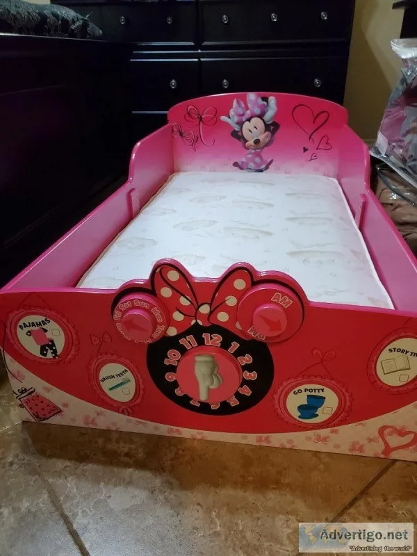 Minnie mouse toddler bed