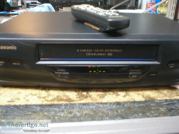 PANASONIC VCR 4-HEADS HI-FI-STEREO WORKS GREAT