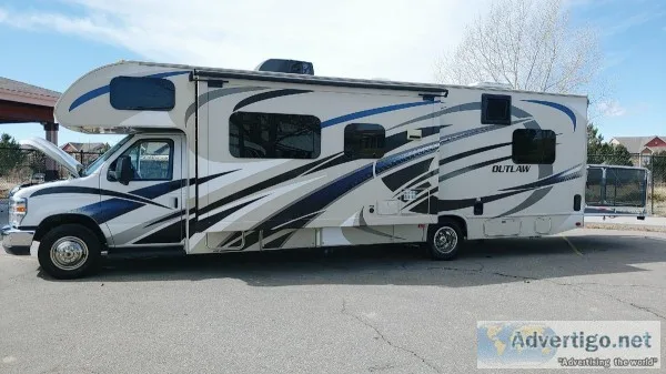 2015 Thor Outlaw 29H Class C Toy Hauler