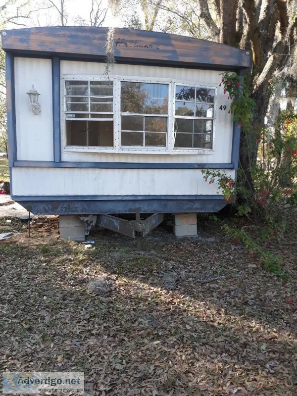 3 Bedroom and 1.5 Bath Mobile Home Available For Rent