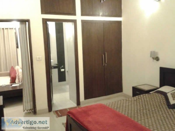 Furnished Rooms in Sector 14 Gurgaon Near Huda Market 9899401469