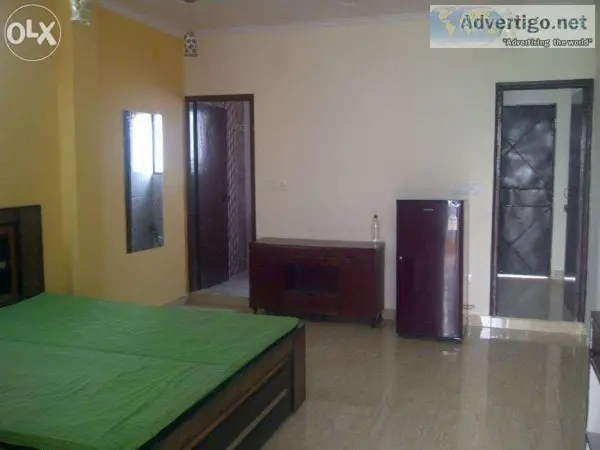Fully Furnished Room in Sec 14 Gurgaon Near Shanker chowk 989940