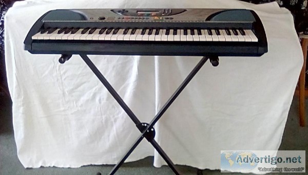 Yamaha Electronic Keyboard