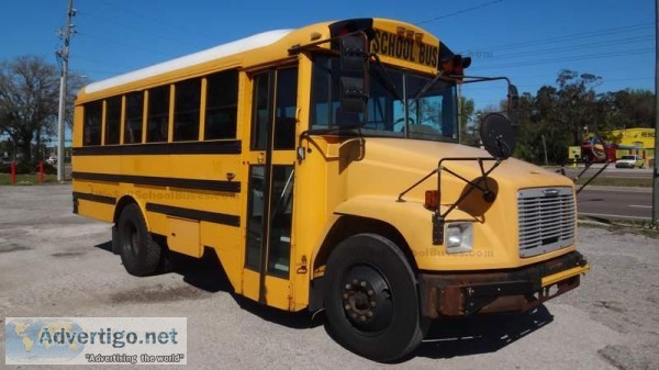 2006 Freightliner 7 Row High Top School Bus