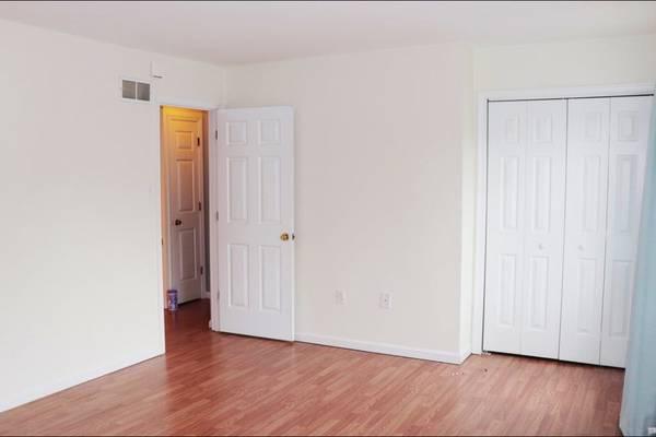 2br - 1068ft2 - 2 Beds 1.5 Baths - Townhouse (Winchester)