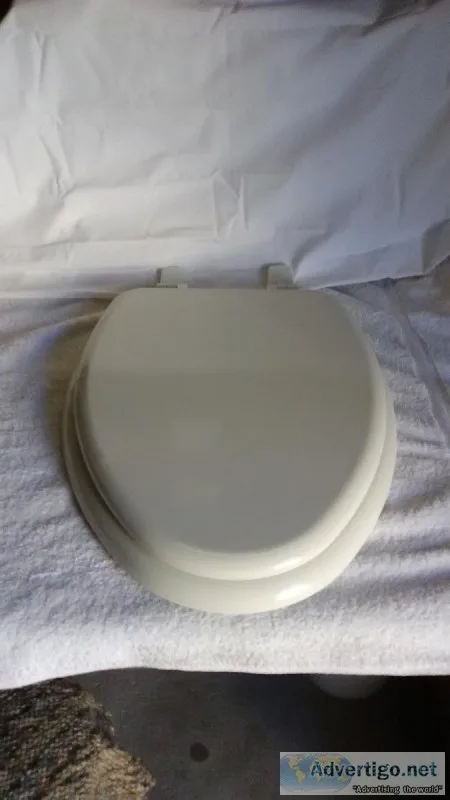 elongated toilet seats