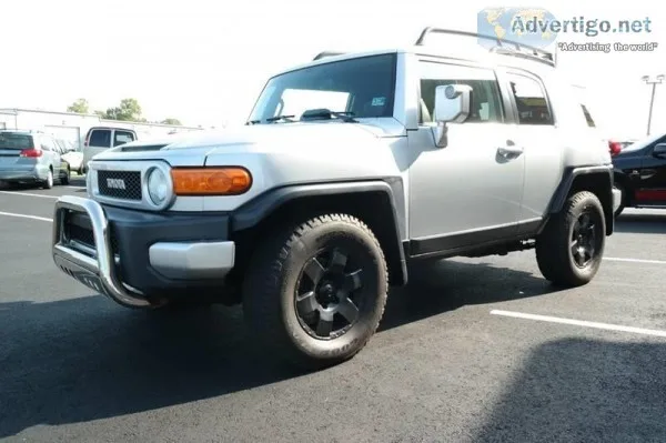 2007 TOYOTA FJ CRUISERAUTOMATIC4X 42DOORFINANCING AVAILABLE