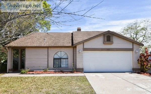 Welcome to 1003 Pinehaven Ct Brandon FL 33511