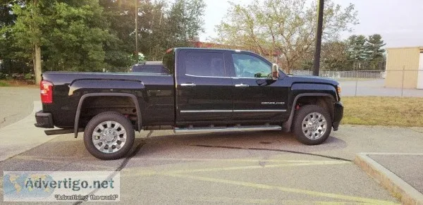 2015 GMC Denali 2500 HD w Fisher 8  HD2 Plow
