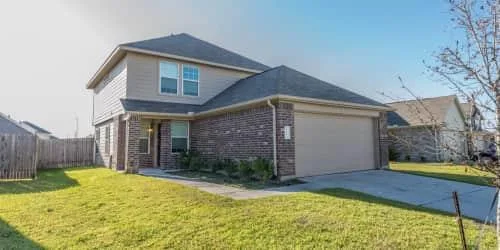 AMAZING HOME SINGLE FAMILY-APPLY NOW