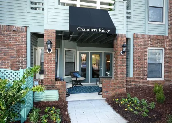 1br - 660ft2 - Visit And Fall In Love With Chambers Ridge (Carrb