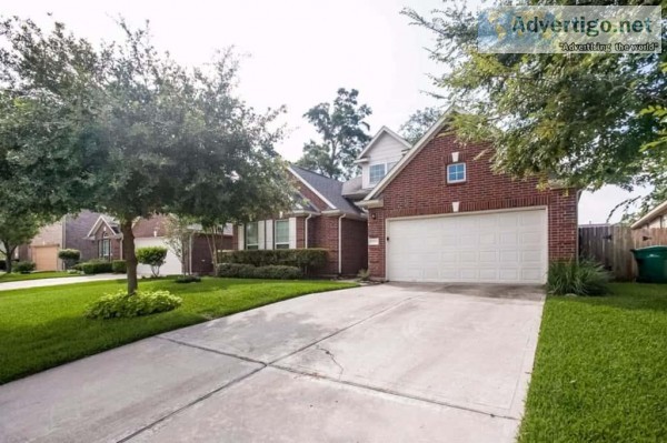 Welcome to 13722 Windsor Garden Ln Houston TX 77044