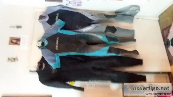 4 Wetsuits Surf Gloves Only 40 - Santa Monica