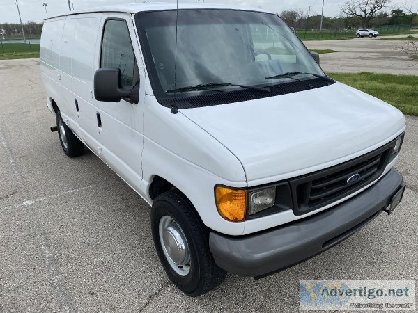 2005 Econoline E-350 Cargo Van