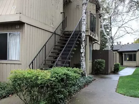 2beds 1bath single family home for rent in  CA 95207