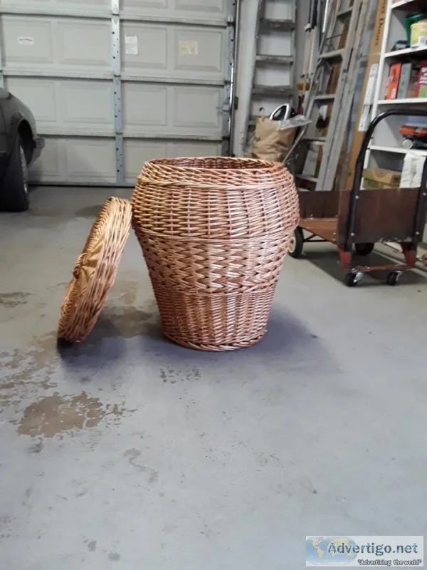 WICKER BASKET FOR SALE