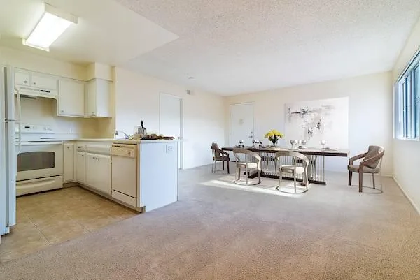 1br - 616ft2 - 11 Across from Heritage Square within 5 min of Po