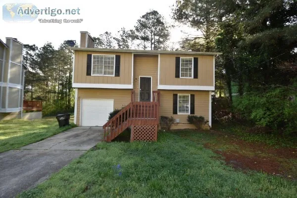 Welcome to 5300 Forest Downs Ln College Park GA 30349