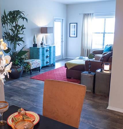 1br - 611ft2 - Ask us about our special...it won t last long.