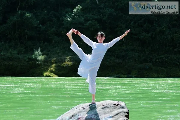 200 hour Yoga Teacher Training in Rishikesh