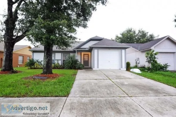 Welcome to 8339 Riverboat Dr Tampa FL 33637