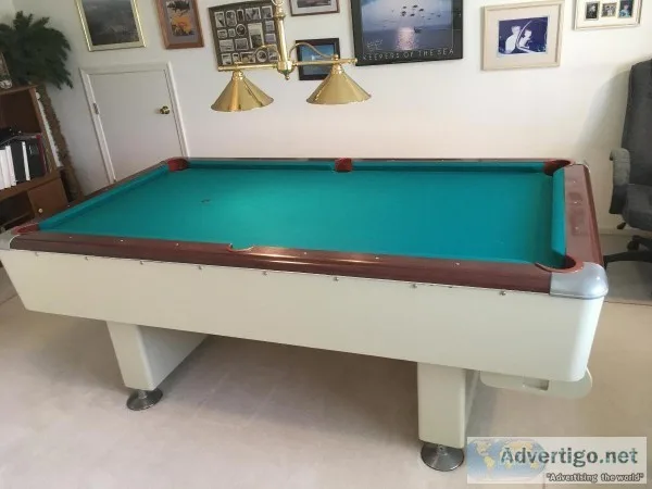 POOL TABLE