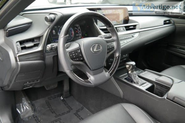 Neatly used 2019 lexus es 350 fwd