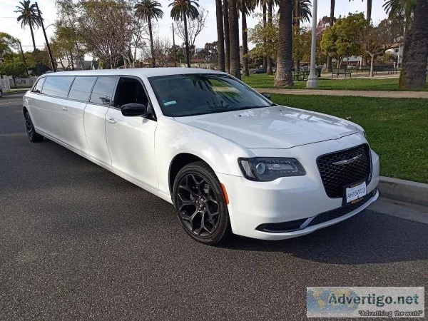 2019 WHITE 140-INCH NEW CHRYSLER 300 LIMOUSINE 5 DOOR 1269