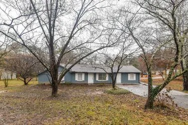 Welcome to 1009 Monopoly Dr Lawrenceville GA 30046