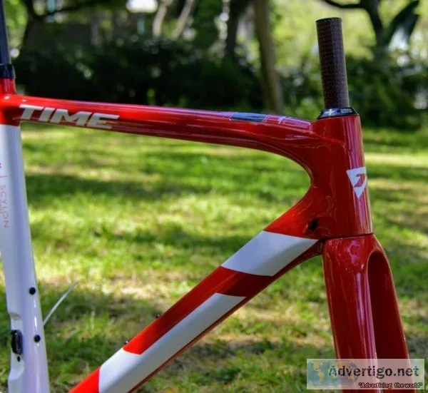 TIME Skylon disc brake frame set plus extras