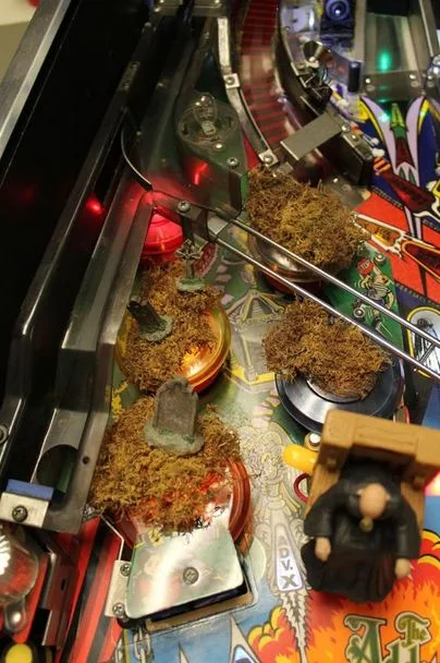 Addams family pinball machine