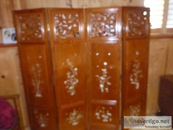 Inlaid teak screen