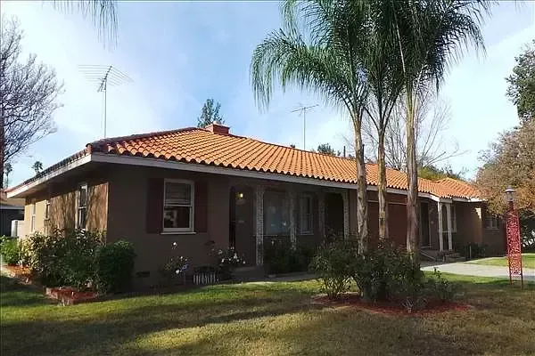 3 beds 1.5 baths single family home for rent in Riverside CA 925