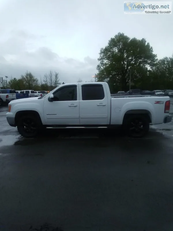 2010 GMC Sierra SLT Z71 Crew Cab 4x4