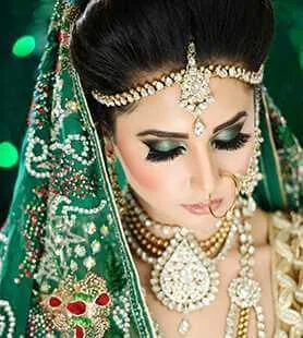 Bridal Makeup Certification Training Courses in Delhi