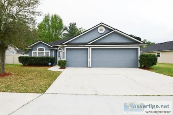 Welcome to 11340 Riverstone Way Jacksonville FL 32218