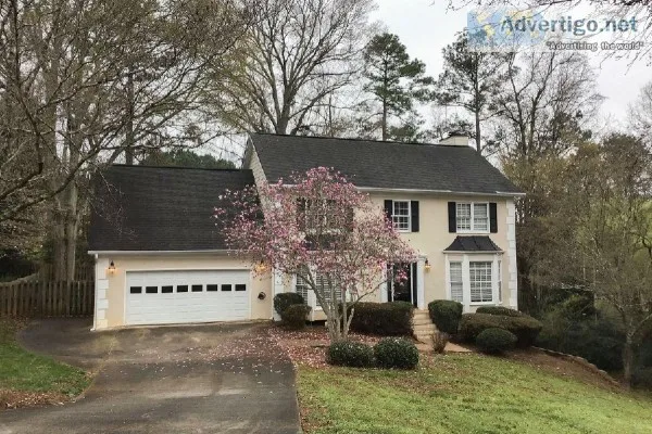 8625 Birch Hollow Dr Roswell GA