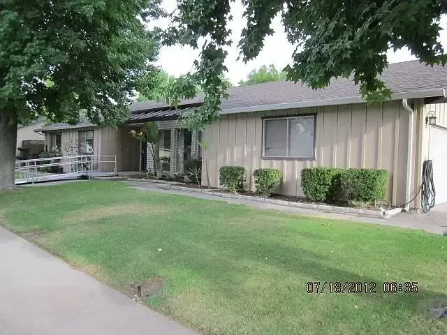 3 beds 2 baths single family home for rent in Modesto CA 95355