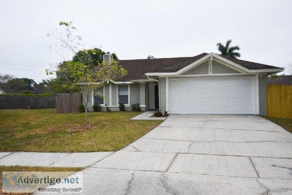 Welcome to 1529 High Knoll Dr Brandon FL 33511