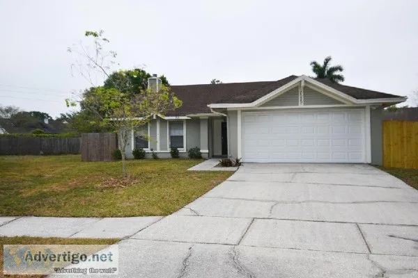 Welcome to 1529 High Knoll Dr Brandon FL 33511