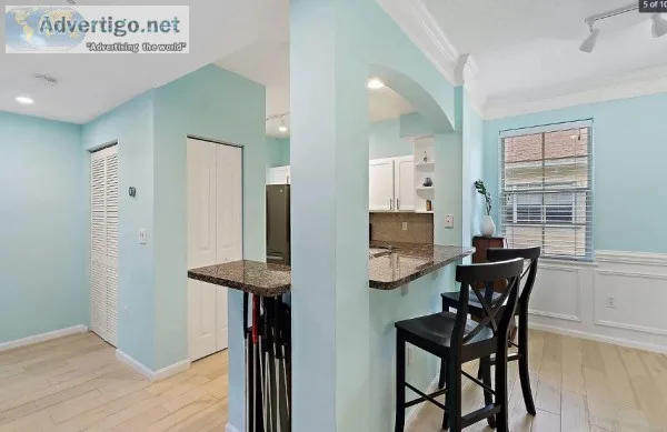Newly Updated Key - West Style Condo